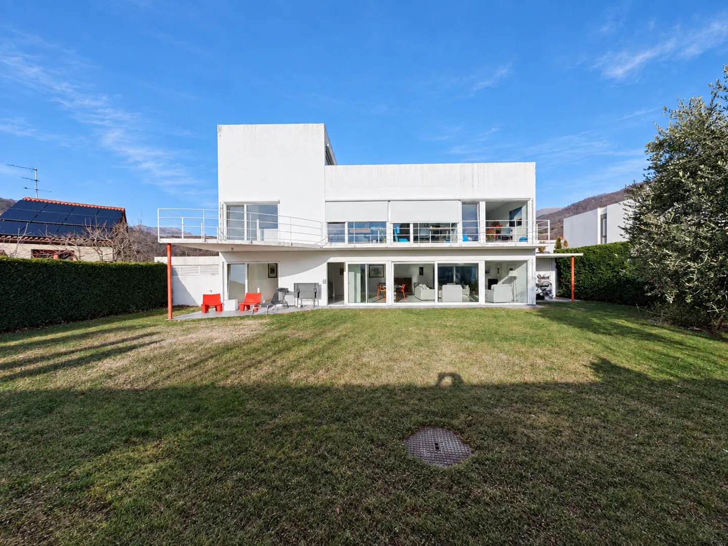Lugano, Dino: Modern villa with garden, terraces and open view - Photo 7 of 16