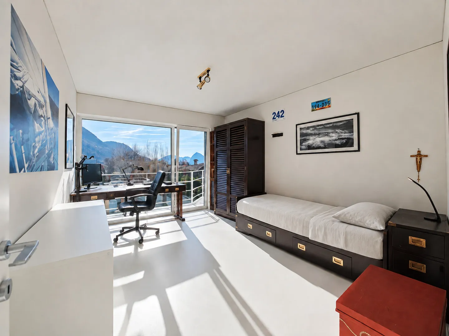 Lugano, Dino: Modern villa with garden, terraces and open view - Photo 10 of 16