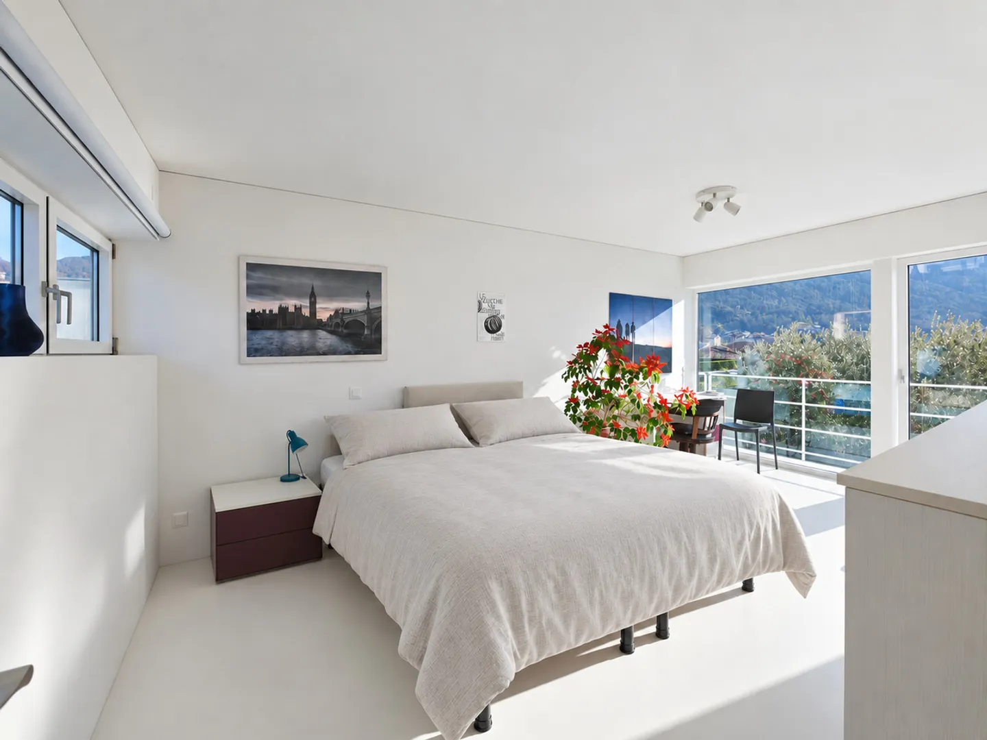 Lugano, Dino: Modern villa with garden, terraces and open view - Photo 11 of 16