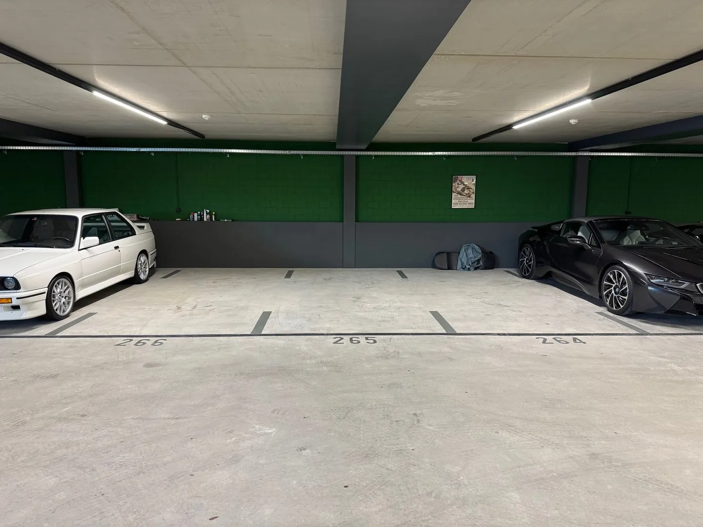 Secure your spot at the car hotel now! - Photo 2 of 3