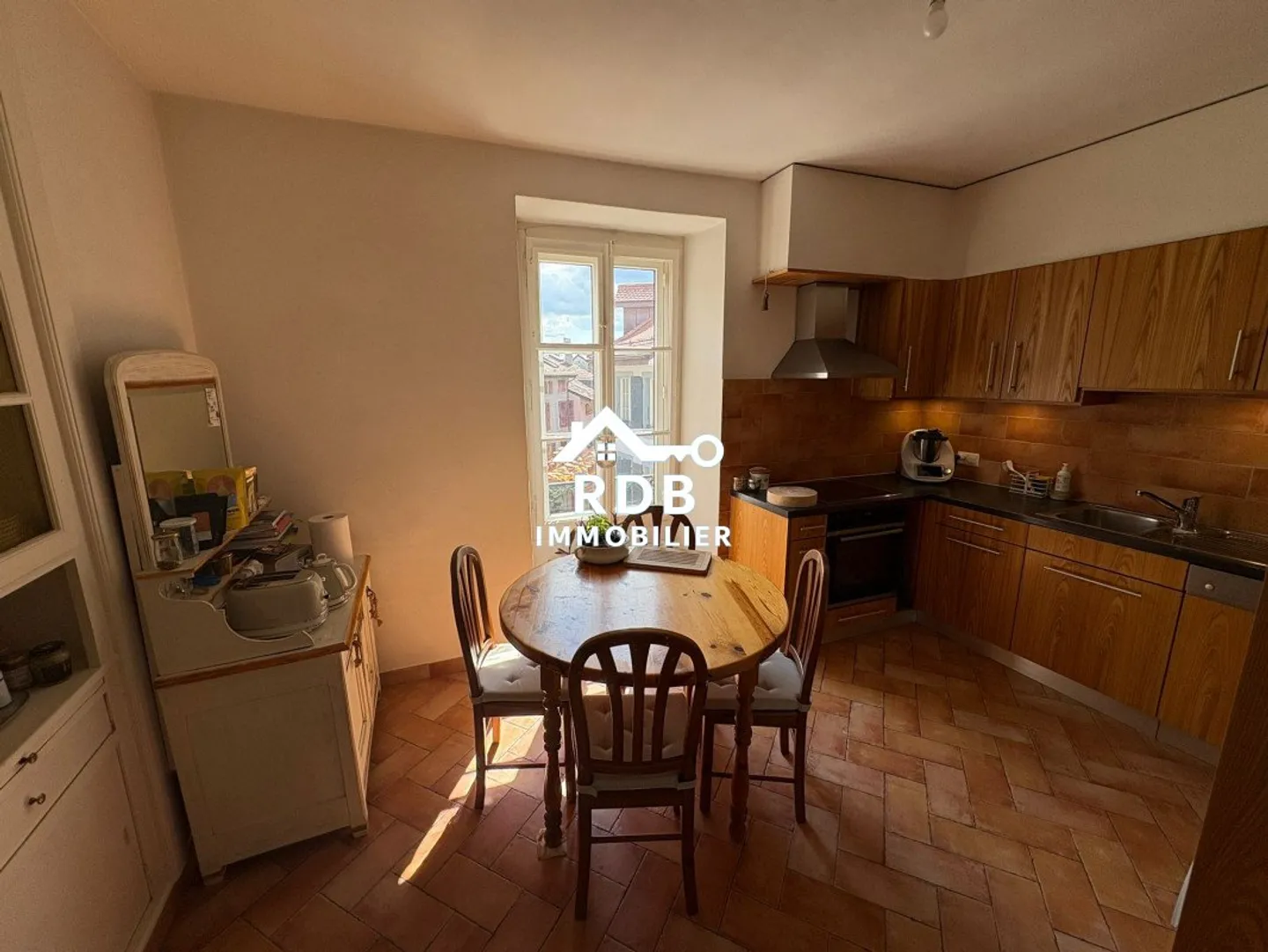5,5-Zimmer-Wohnung im 2. Stock ohne Aufzug in Orbe 1350 - Foto 4 von 12