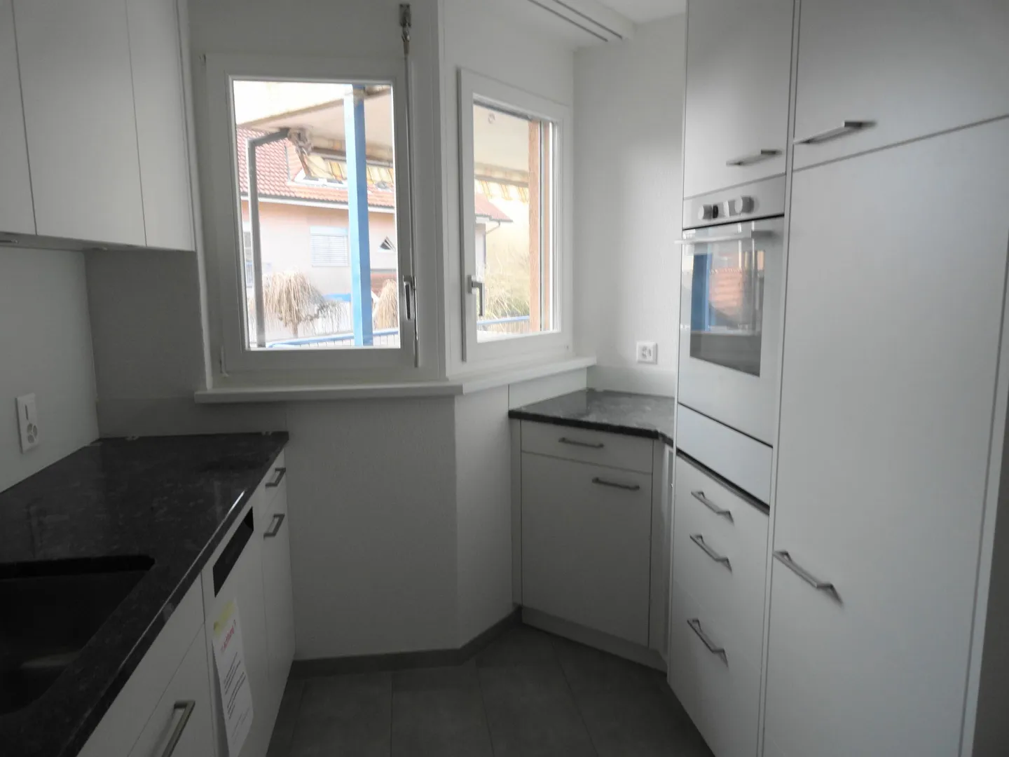 Appartement 4 1/2 pièces avec tour de lavage privé dans le développement Eiche - Photo 2 sur 12