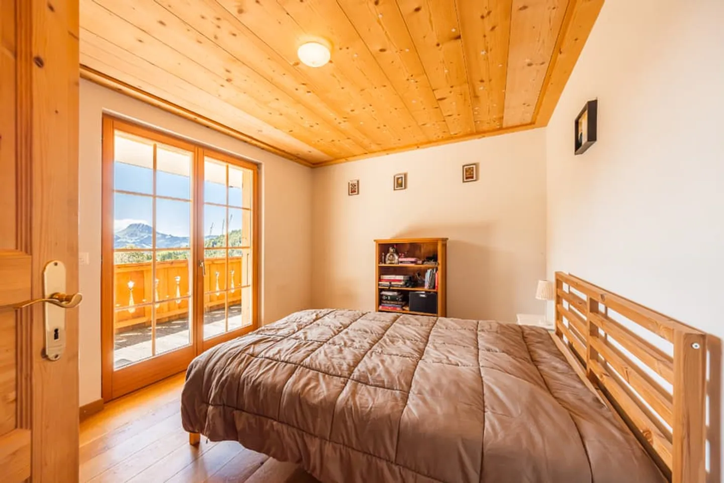 Unübertroffene Lage in Charmey: Ruhe, Panoramablick und Sonne - Foto 9 von 12