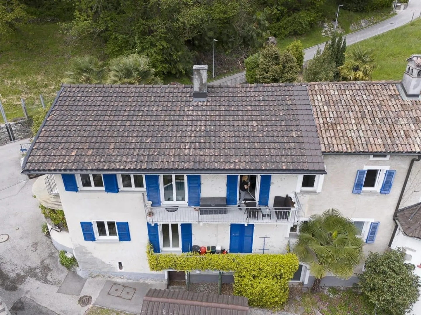 Maison unifamiliale avec deux unités de vie indépendantes à Mezzovico-Vira, résidence secondaire autorisée. - Photo 2 sur 13