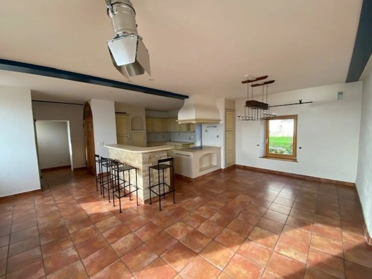 Spacieux duplex de 6.5 pièces à St-Aubin-Sauges - Photo 2 sur 10