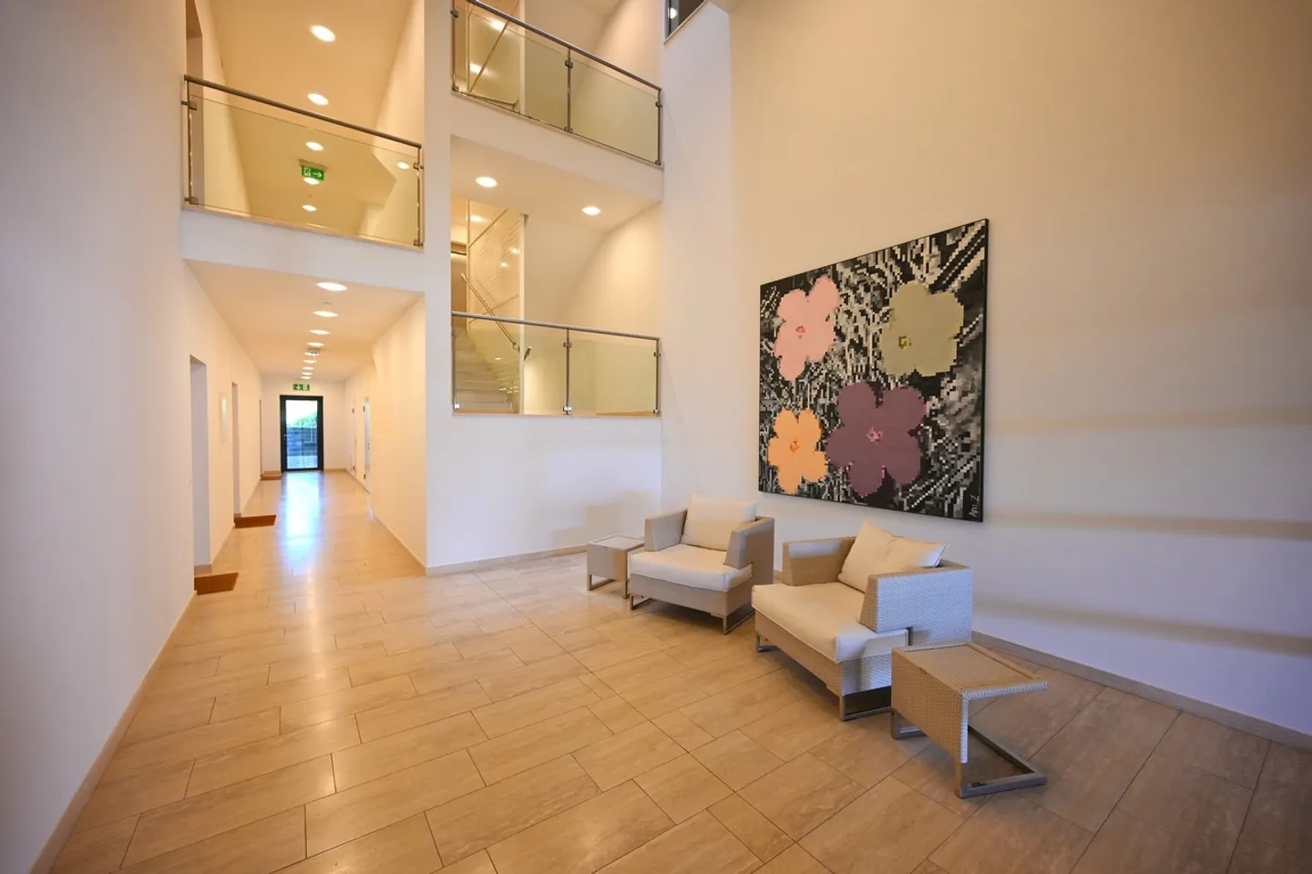 Modern Apartment with Terrace and Breathtaking Lake View - Photo 16 of 18