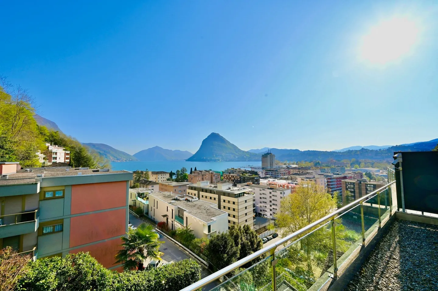 Modern Apartment with Terrace and Breathtaking Lake View - Photo 18 of 18