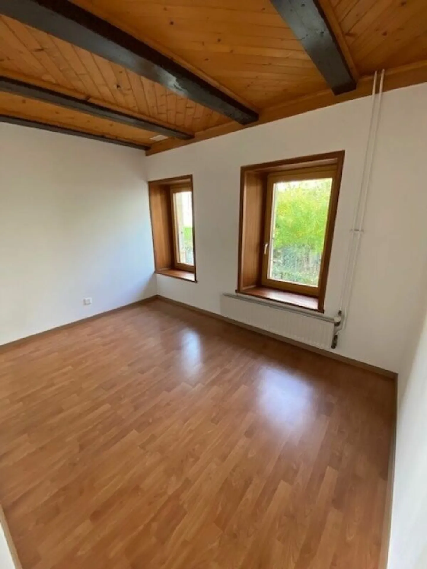 Spacieux duplex de 6.5 pièces à St-Aubin-Sauges - Photo 8 sur 10