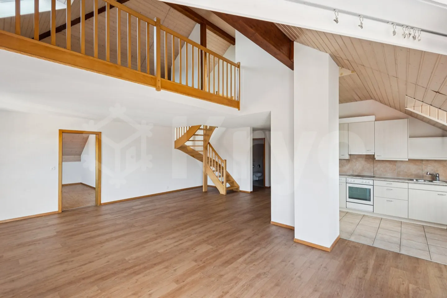 Appartement Duplex Spacieux - Photo 2 sur 12