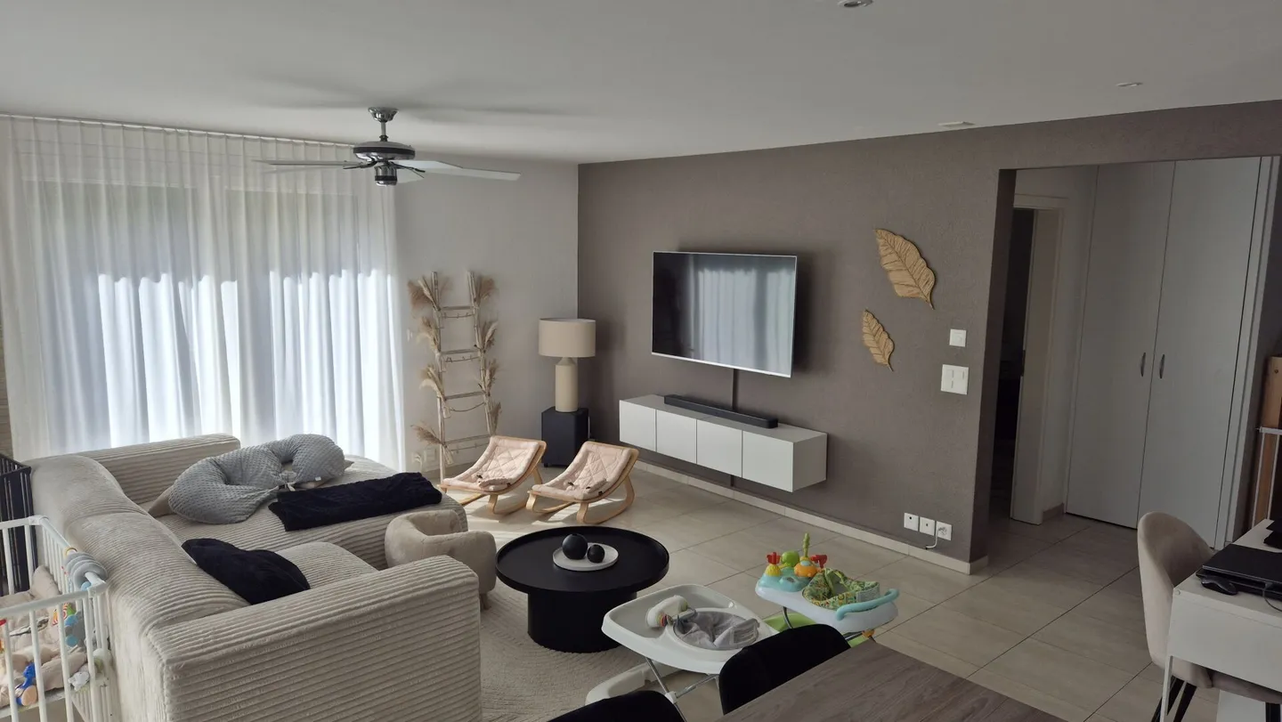 Villa 6 1/2 rooms in Evouettes - Photo 2 of 12