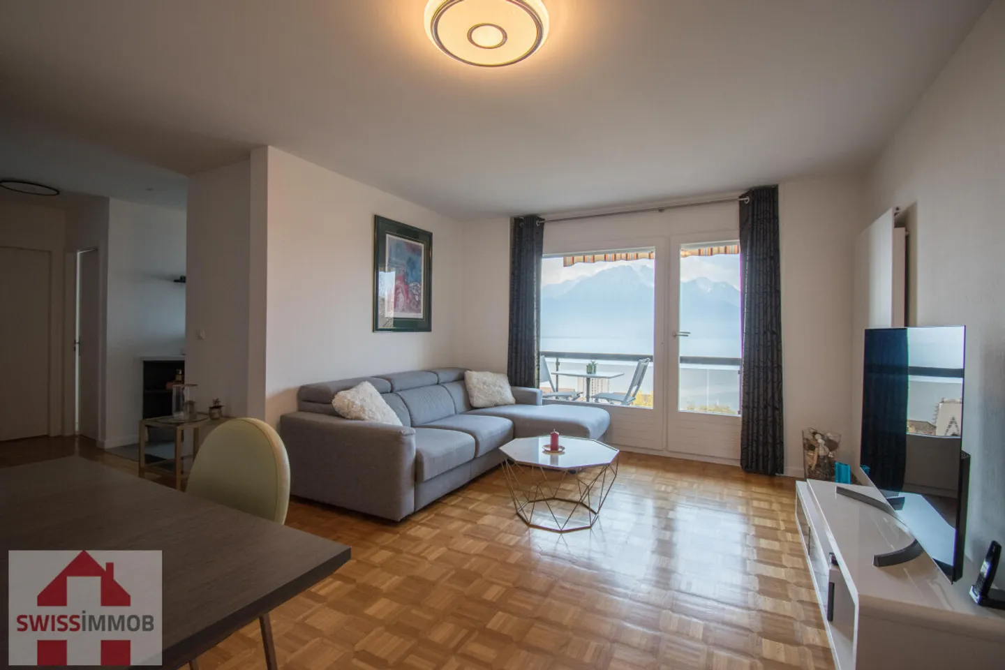 SUPERB 2.5p furnished WITH LAKE VIEW - Photo 2 of 7