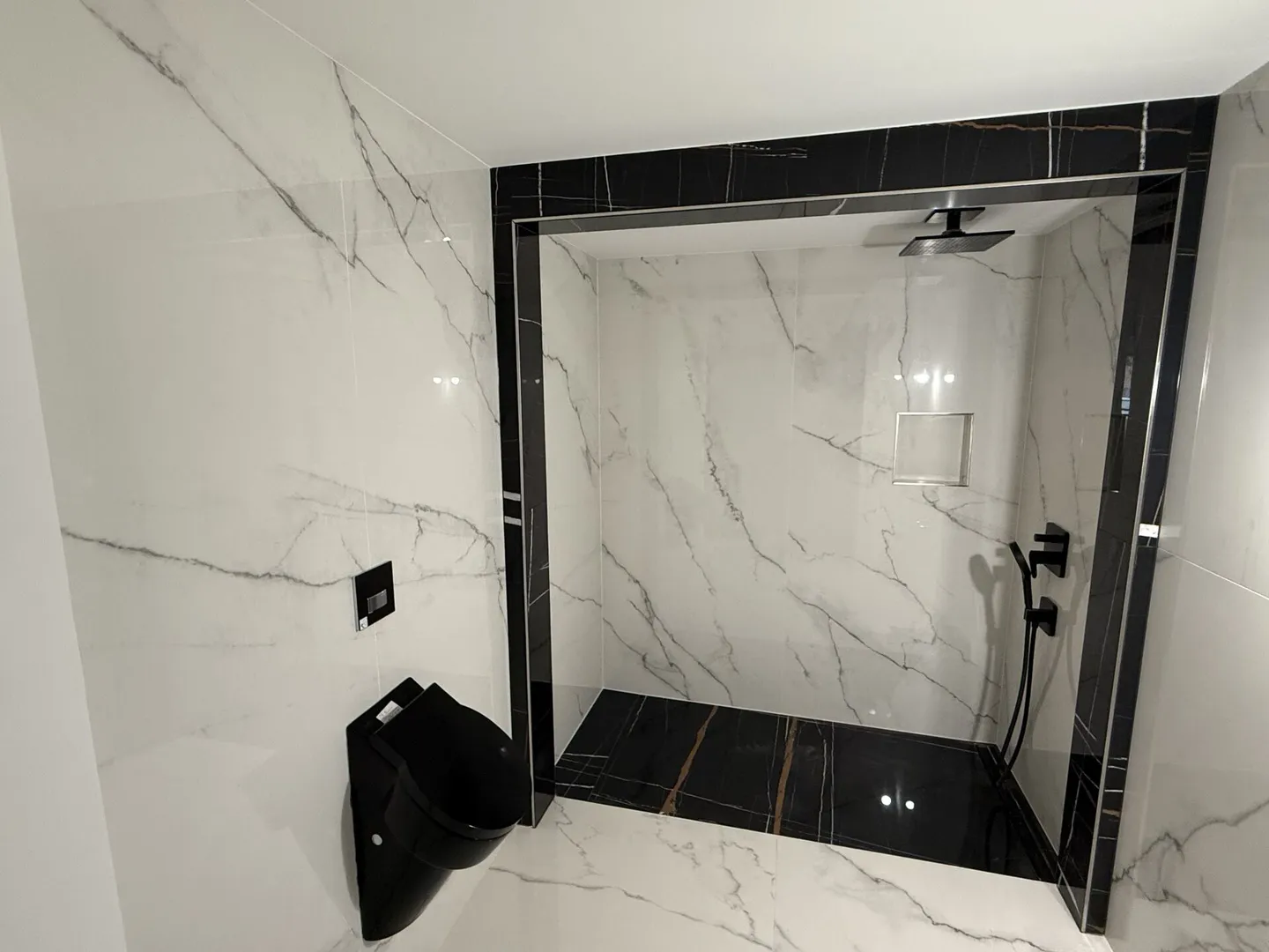 Appartamento 4.5 stanze ristrutturato - Foto 16 di 22