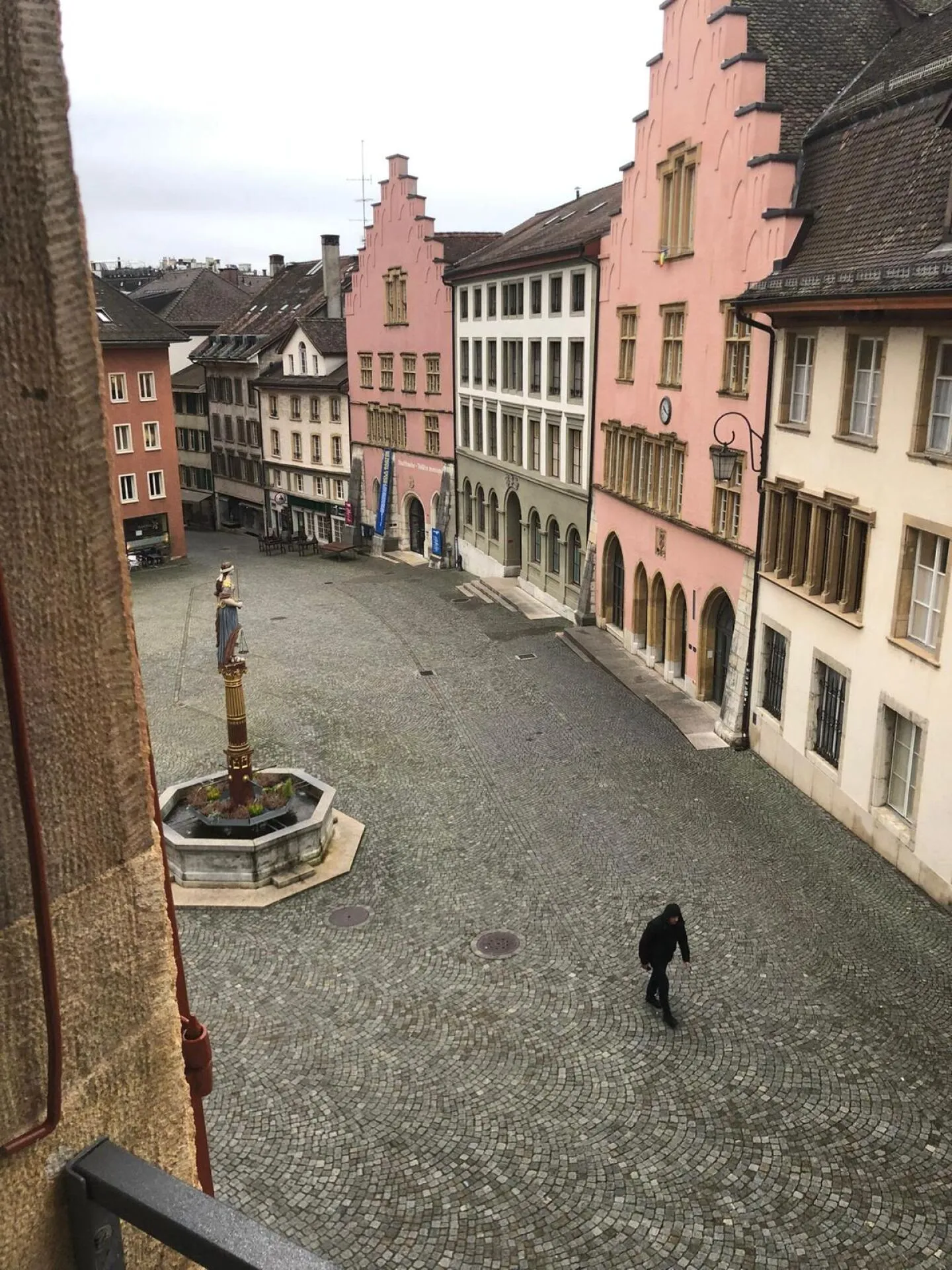 Studio in affitto nella vecchia città di Bienne - Foto 1 di 5