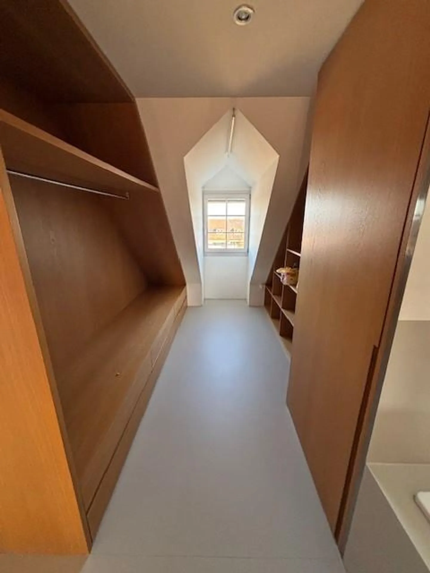 Appartement en duplex luxueux à Breitenrain avec vue sur la vieille ville et les Alpes - Photo 6 sur 17