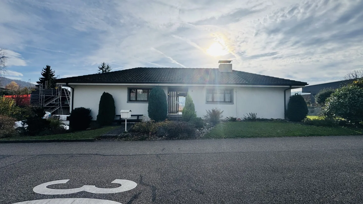 5½-Room Single-Family House with Garden, Double Garage and Panoramic View in Magden - Photo 7 of 31