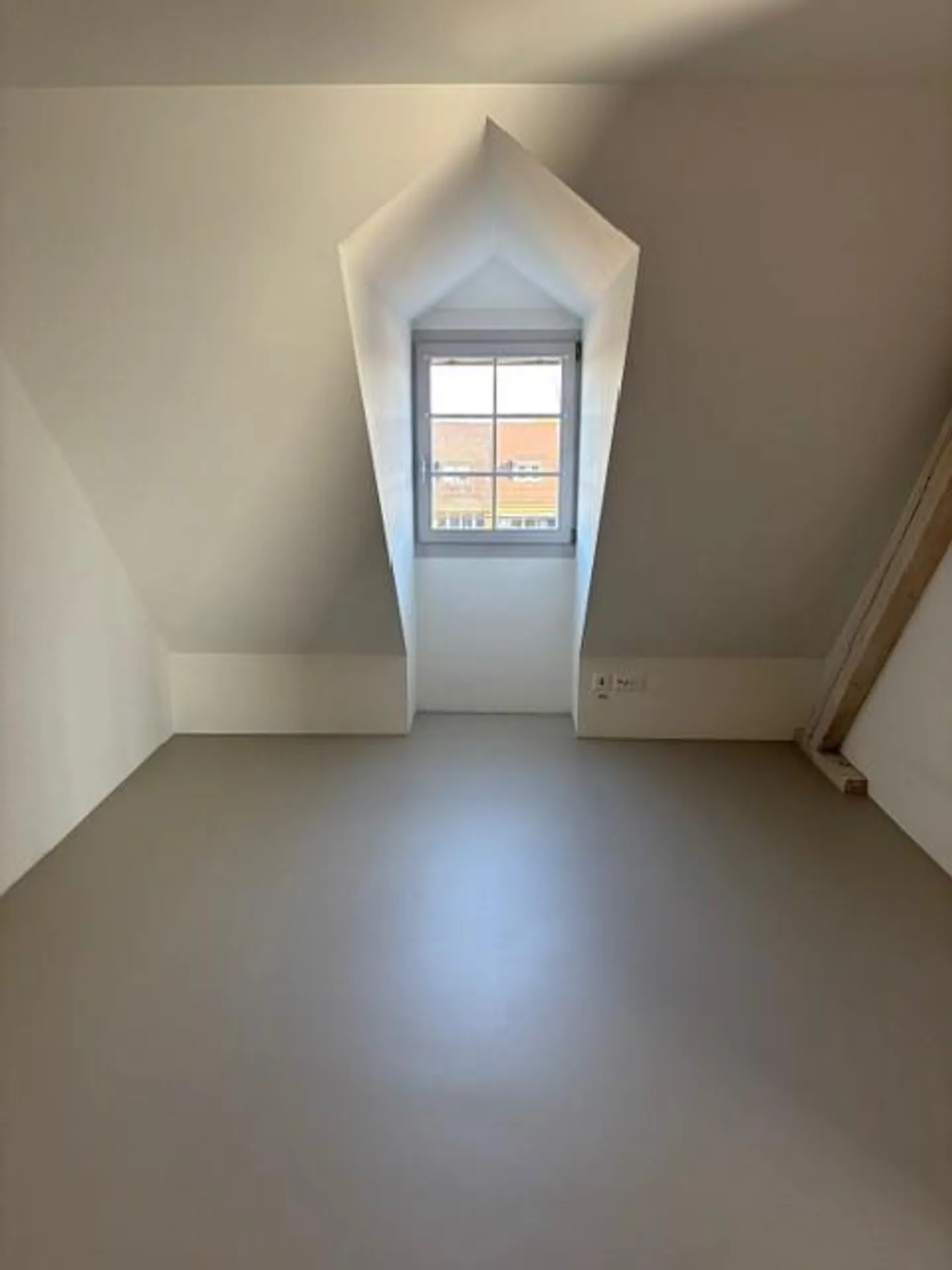 Appartement en duplex luxueux à Breitenrain avec vue sur la vieille ville et les Alpes - Photo 10 sur 17