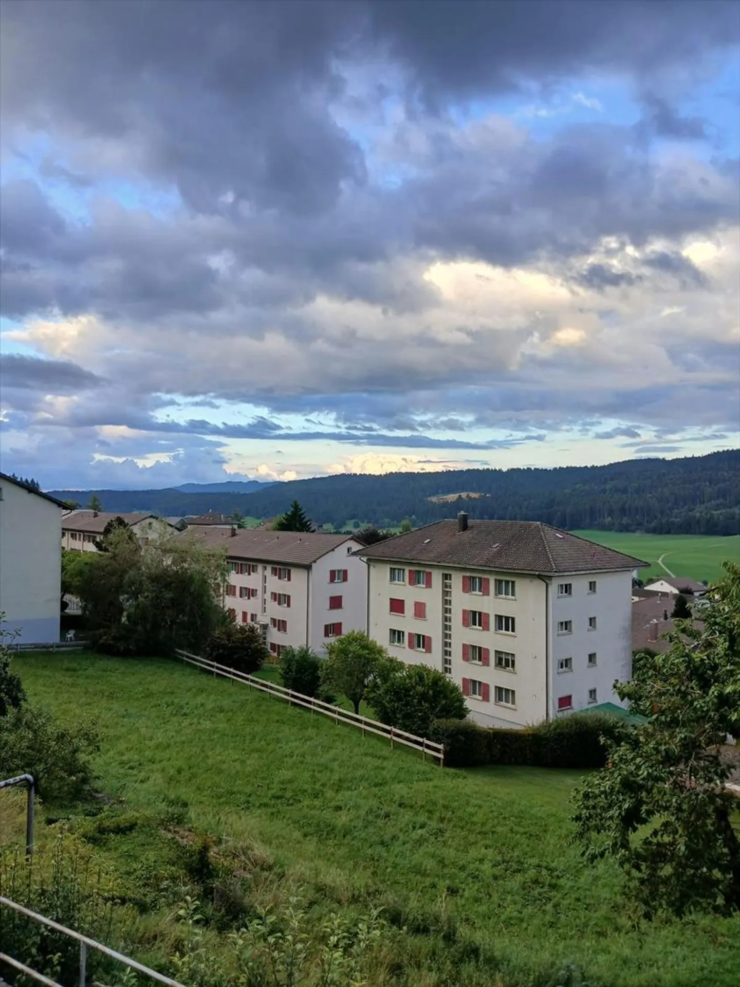 Apartment in PPE with 4.5 rooms and an individual garage - Photo 1 of 2