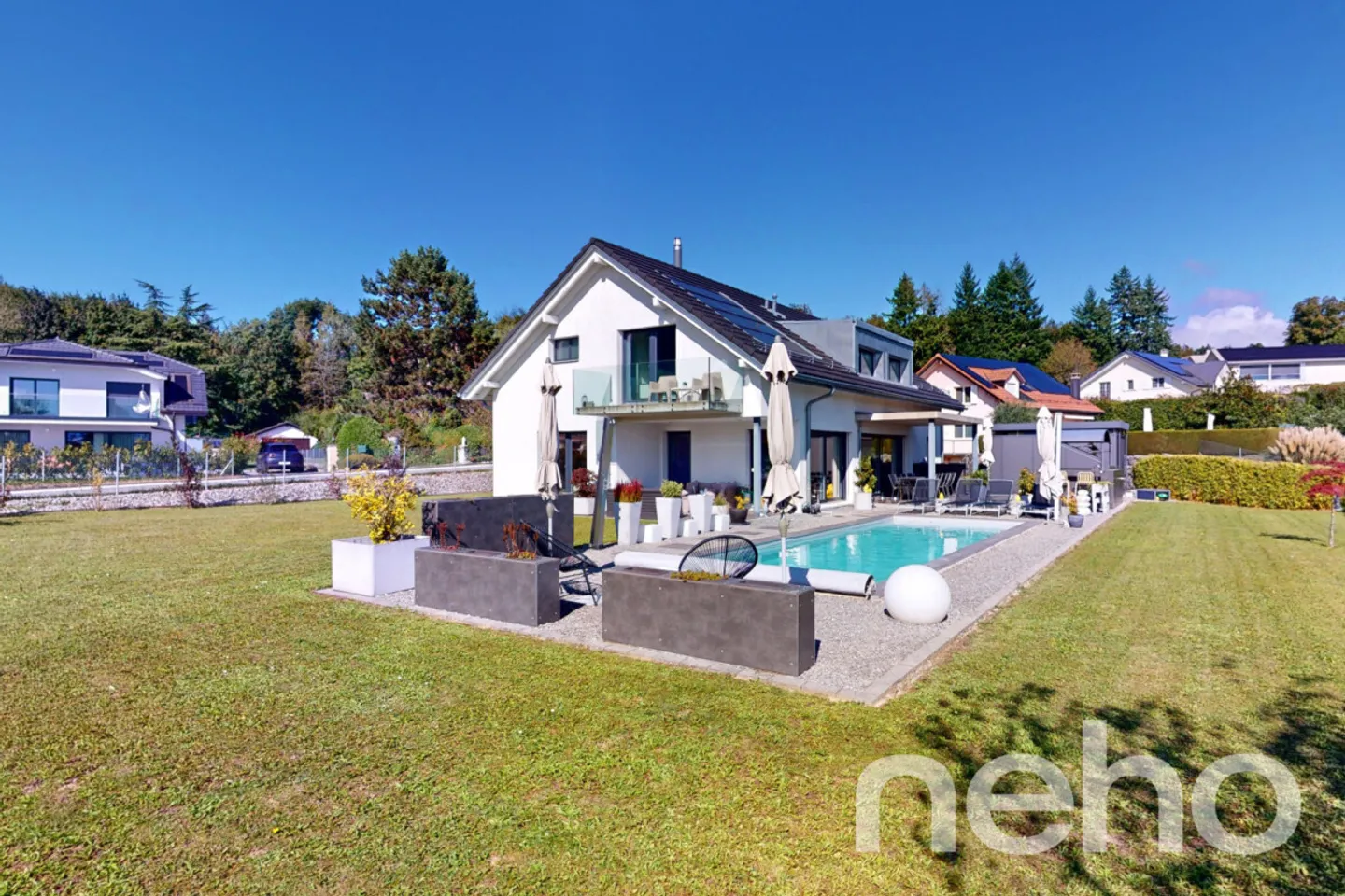 Casa da sogno con piscina riscaldata e vista lago! - Foto 5 di 13