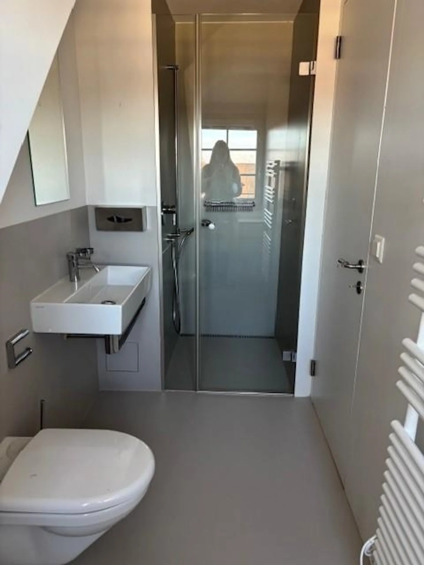 Appartement en duplex luxueux à Breitenrain avec vue sur la vieille ville et les Alpes - Photo 14 sur 17