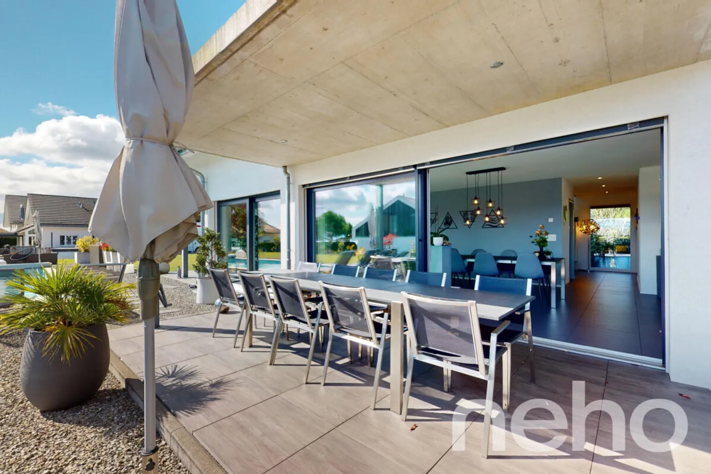 Casa da sogno con piscina riscaldata e vista lago! - Foto 9 di 13