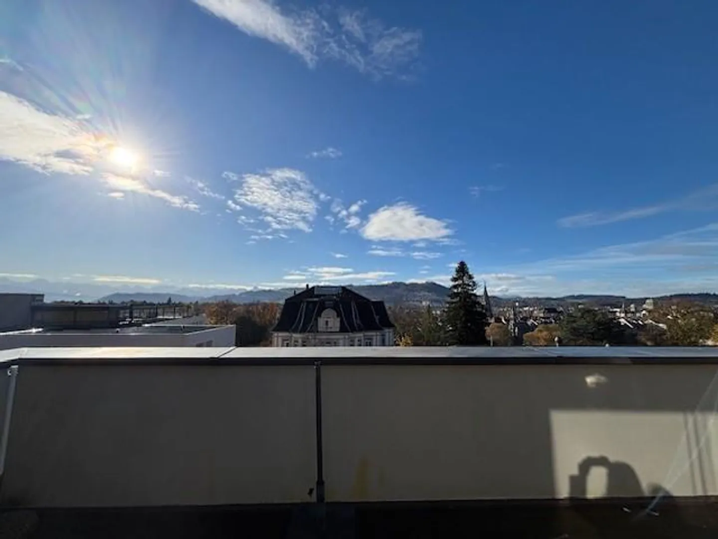 Appartement en duplex luxueux à Breitenrain avec vue sur la vieille ville et les Alpes - Photo 16 sur 17