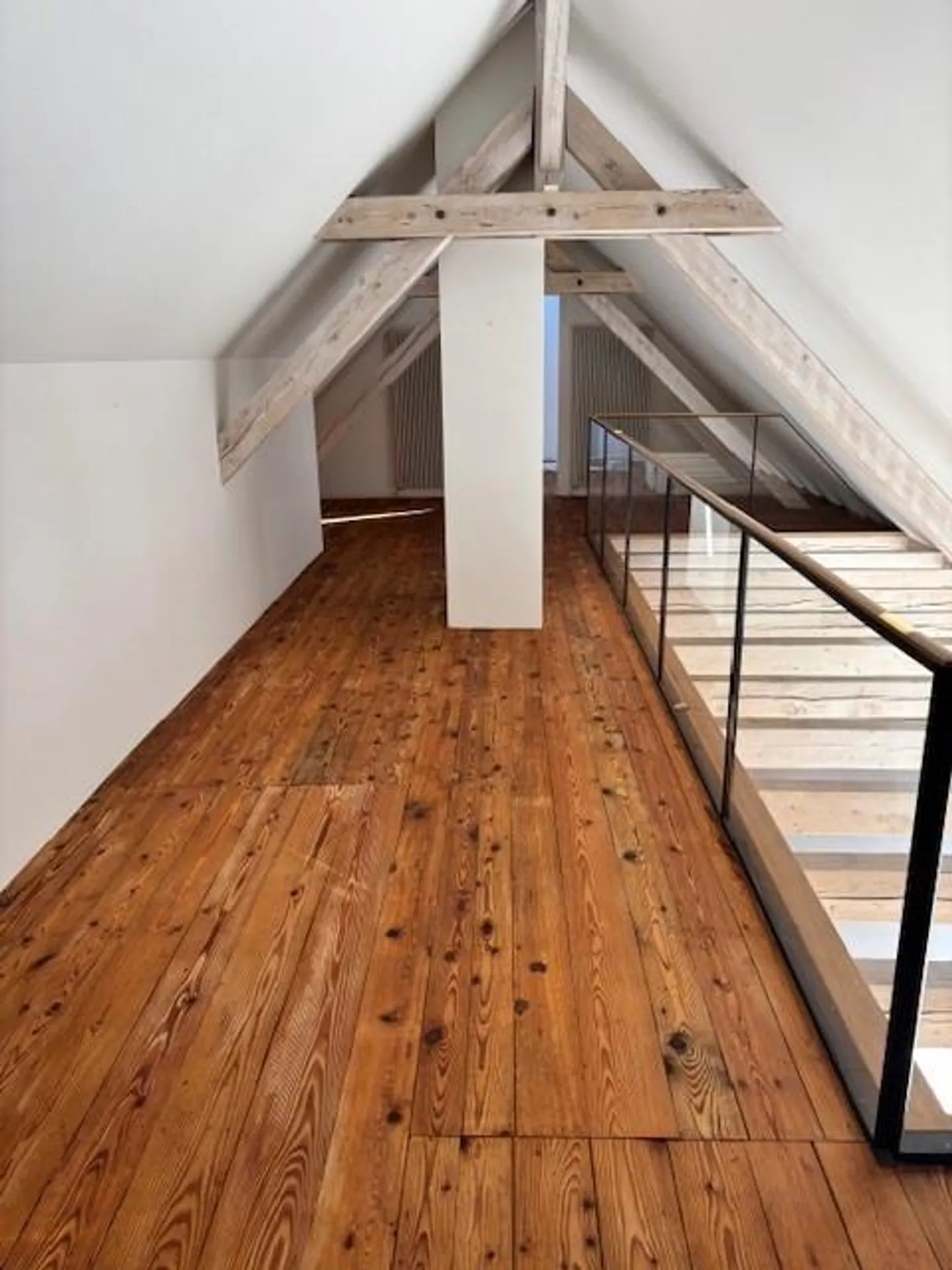 Appartement en duplex luxueux à Breitenrain avec vue sur la vieille ville et les Alpes - Photo 13 sur 17