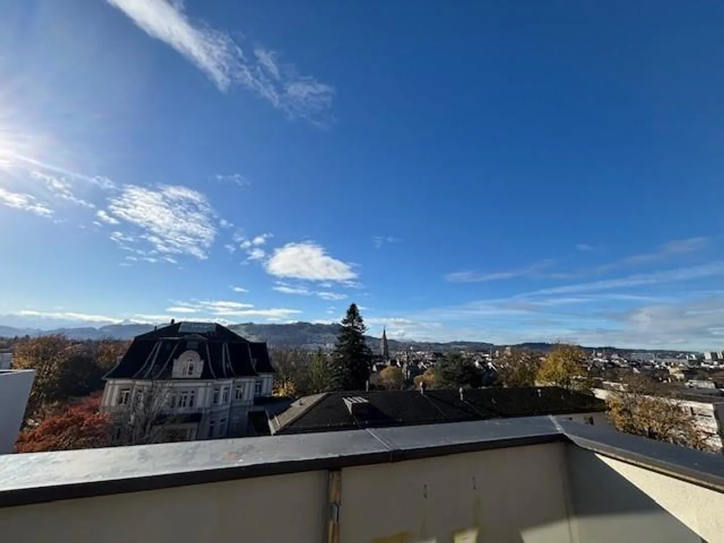 Appartement en duplex luxueux à Breitenrain avec vue sur la vieille ville et les Alpes - Photo 17 sur 17