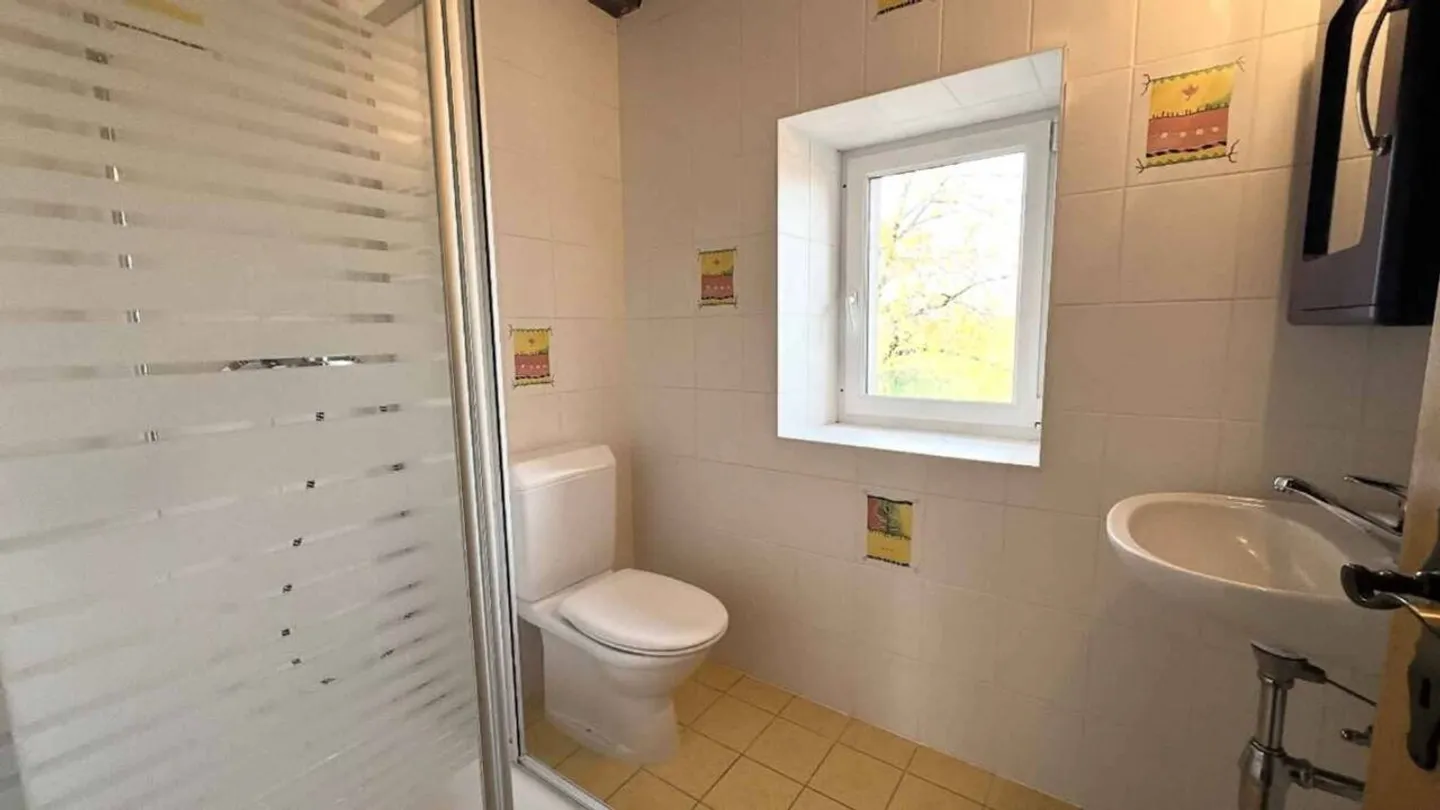 5-room house - Photo 12 of 13