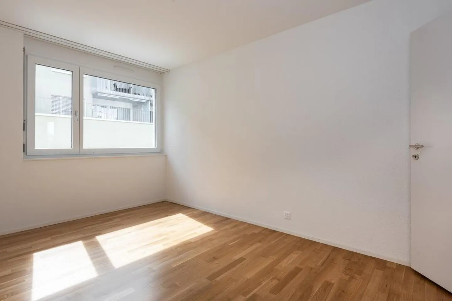 Moderne Attika Wohnung in Familienfreundlicher Lage - Foto 4 von 7