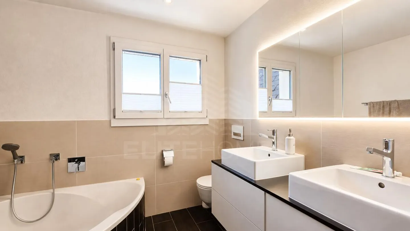 STYLE, SOLEIL ET BEAUCOUP D'ESPACE POUR VIVRE - Photo 6 sur 8