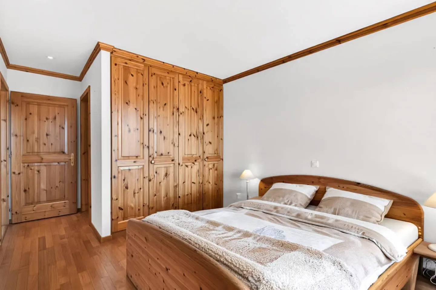 Bright apartment with panoramic views of the Alps and the Rhône Valley - Foto 7 di 13