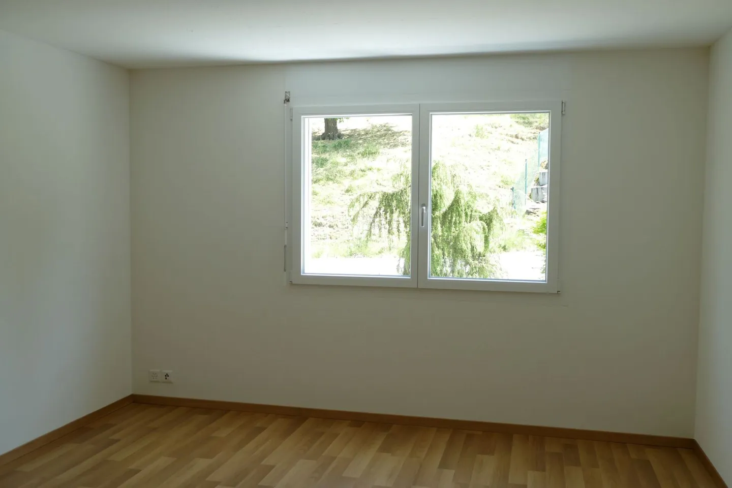 Modernes Apartment mit Balkon - Foto 4 von 10