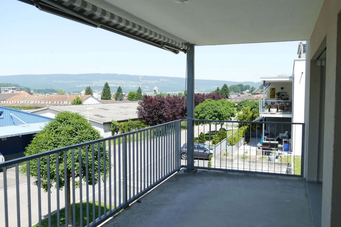 Modernes Apartment mit Balkon - Foto 9 von 10