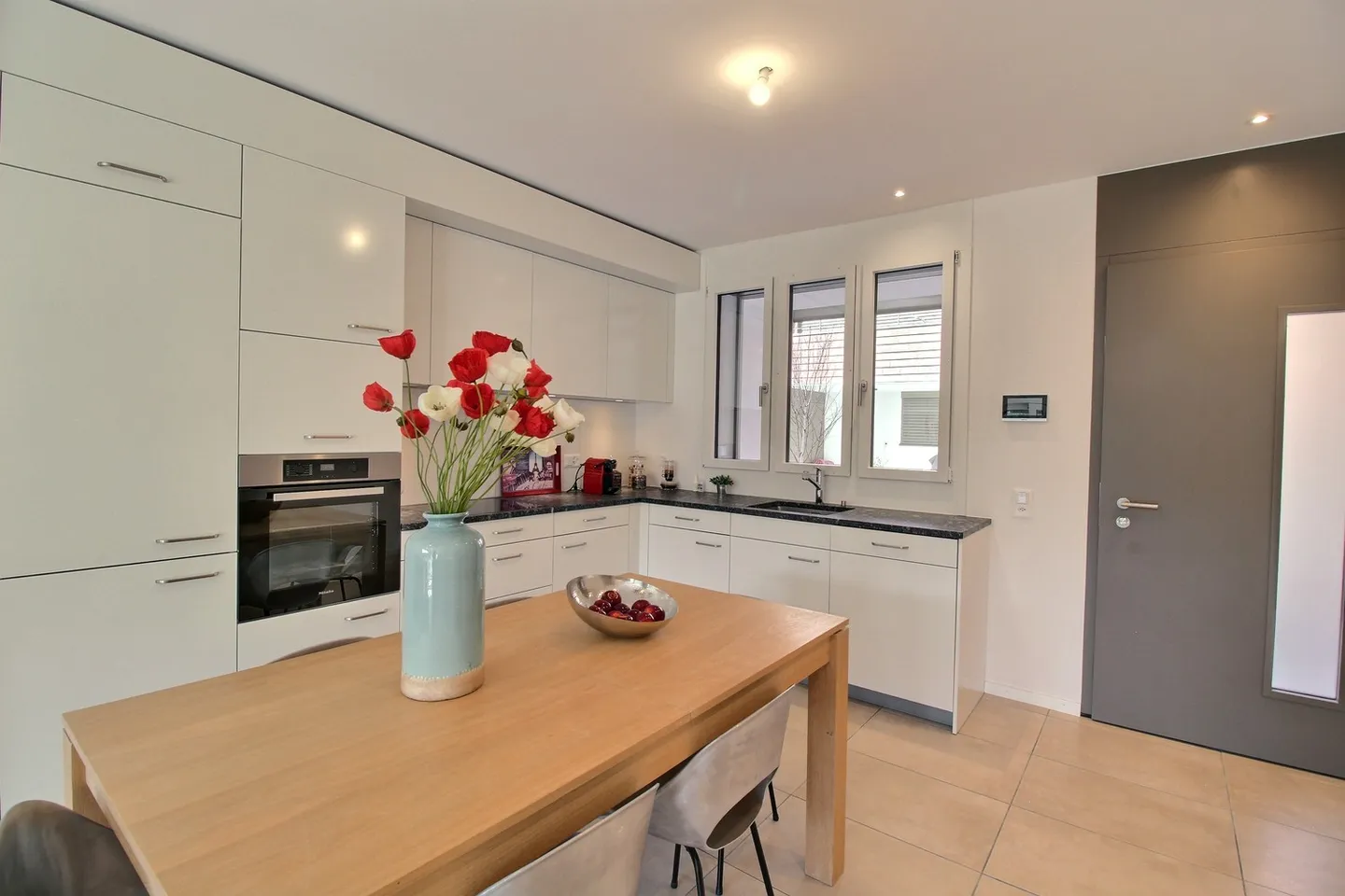 Magnifico duplex di 3,5 stanze in affitto - Foto 5 di 11