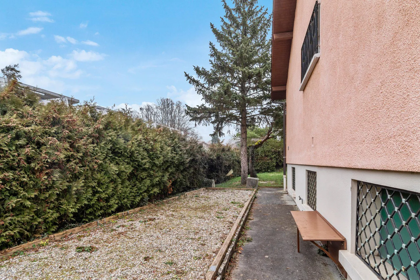 Incantevole villa da ristrutturare nel cuore di Veyrier - Foto 11 di 12