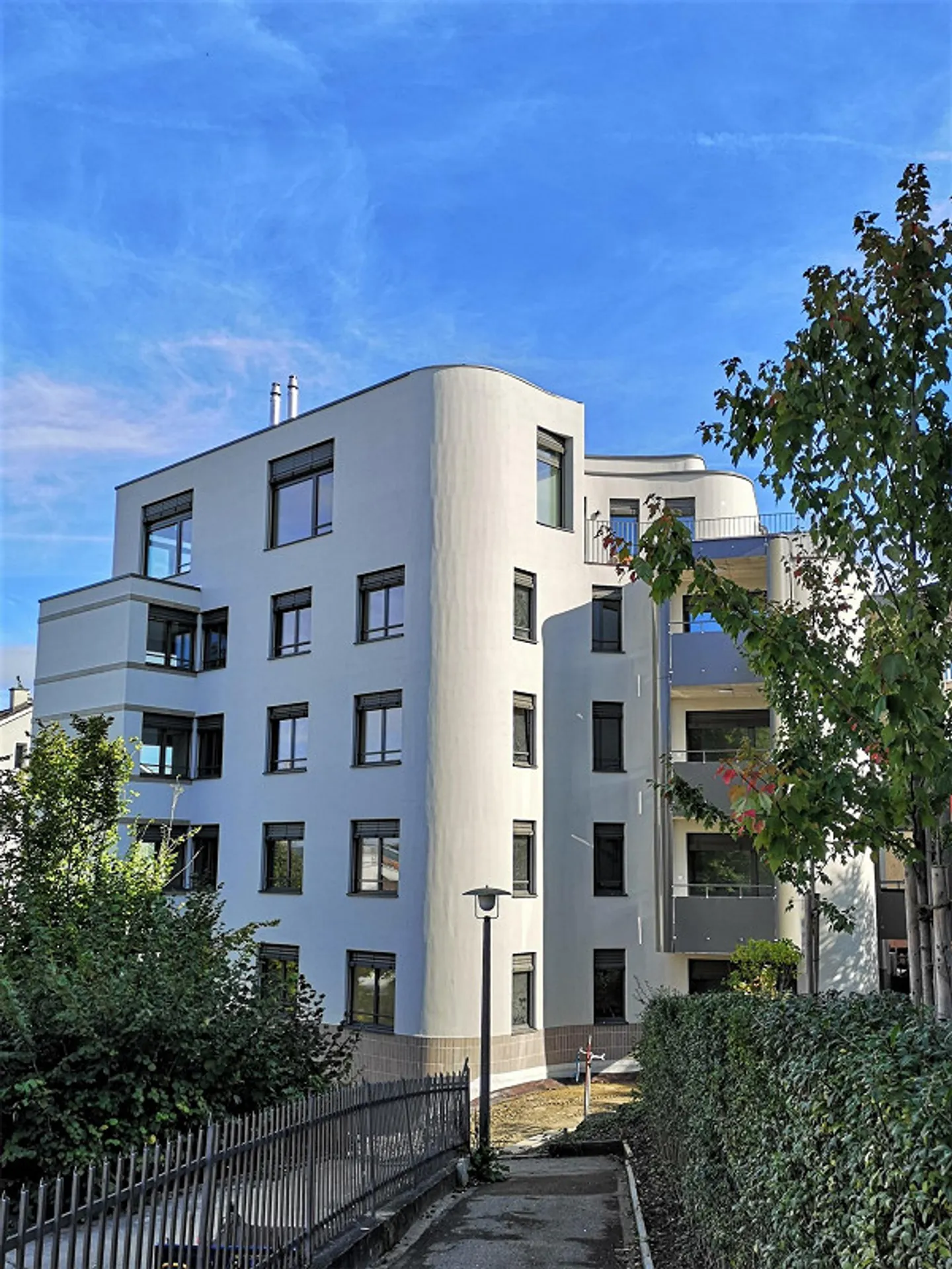 Modernes Apartment in Zürich-Oerlikon - Foto 1 von 9