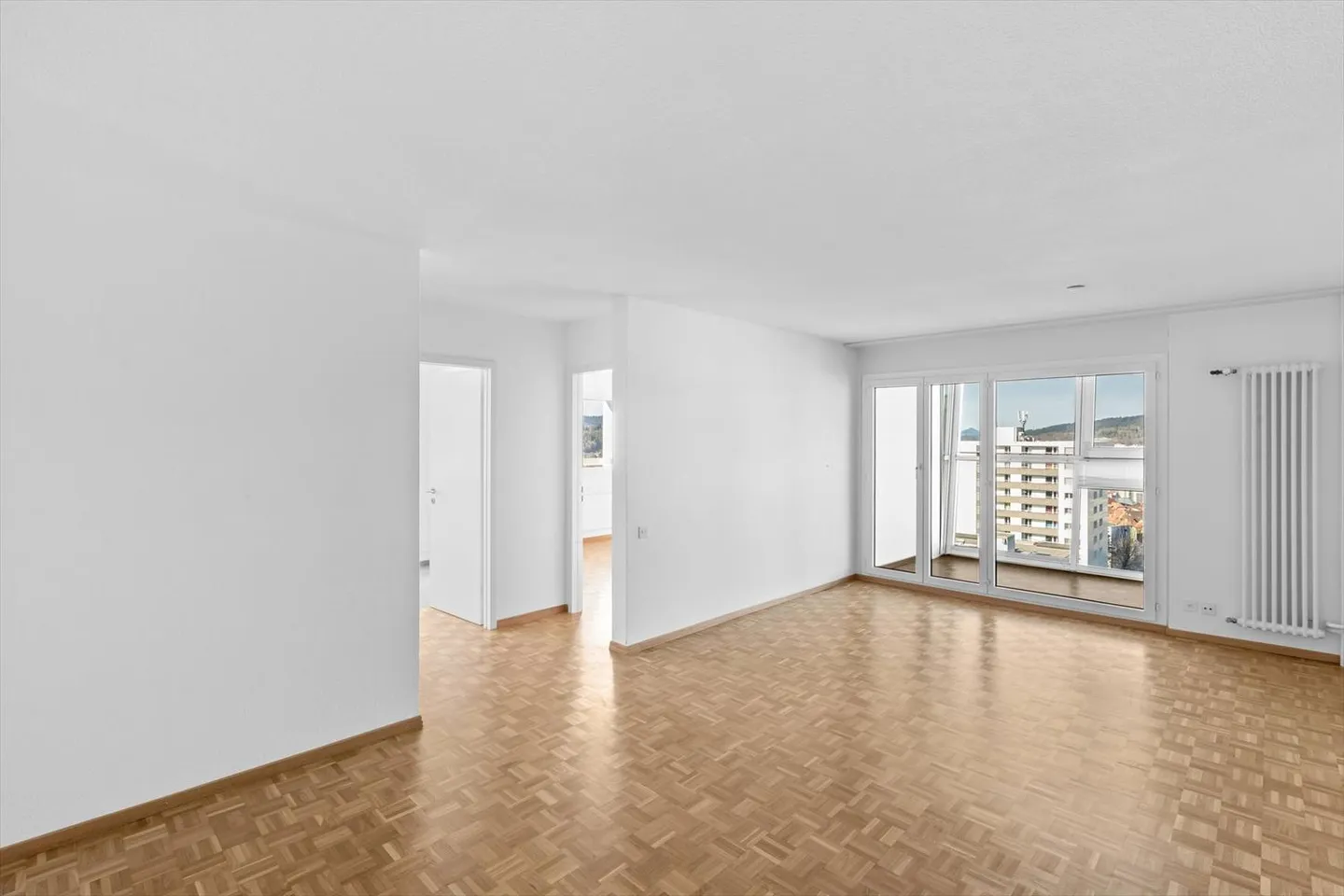 Apartment for rent - Photo 4 of 13