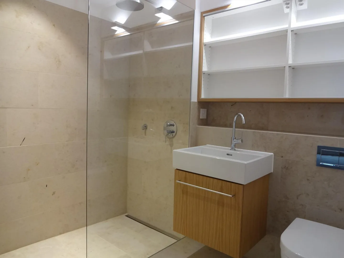 Modernes Apartment in Zürich-Oerlikon - Foto 5 von 9