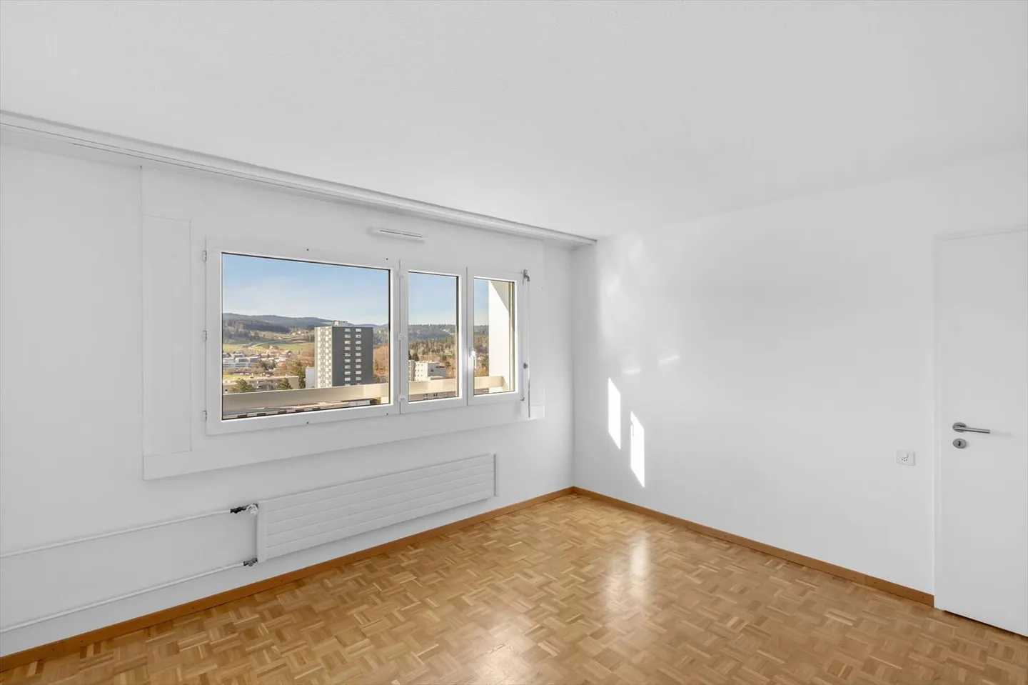 Apartment for rent - Photo 11 of 13