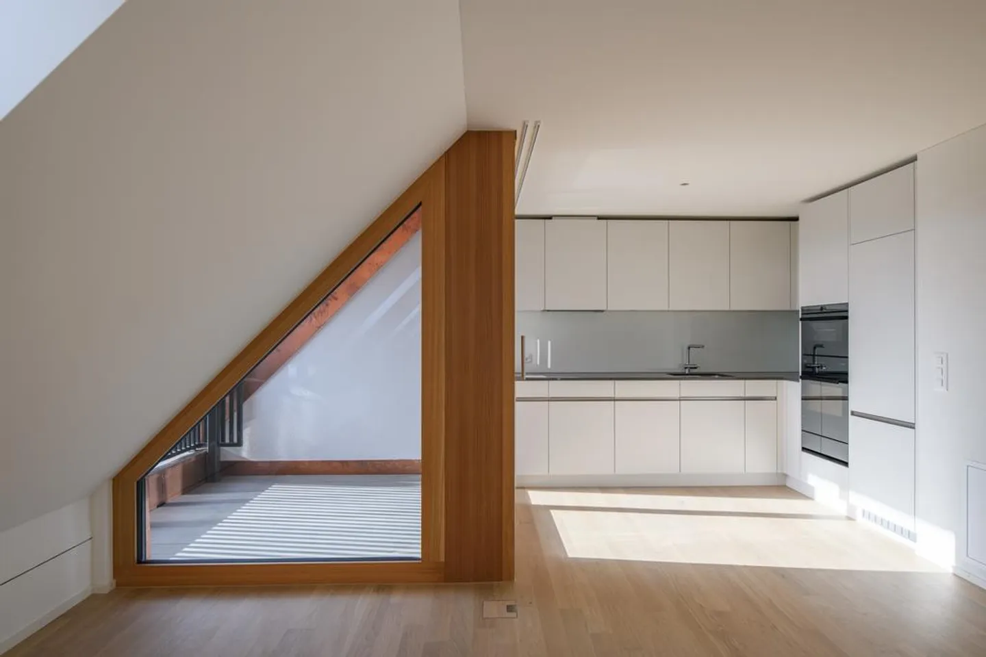 1.5 Room Apartment - Photo 2 of 6