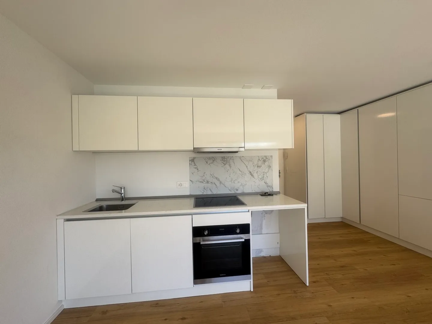 Magnifico appartamento di 3.5 locali al 1° piano - disponibile subito - Foto 4 di 12