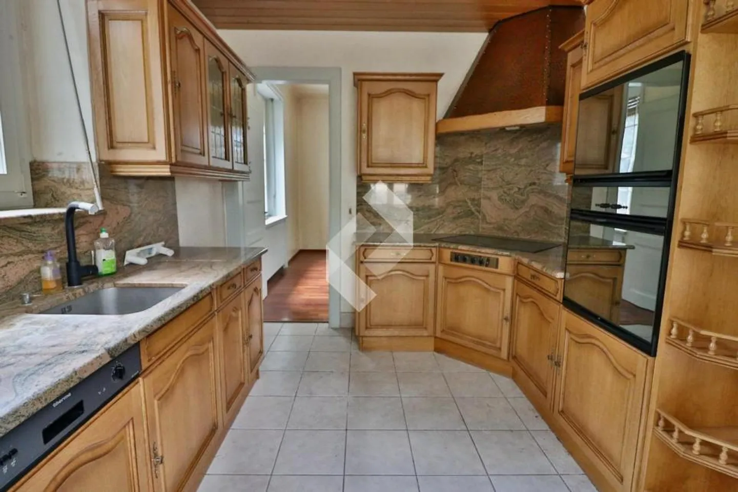 Manor House with 2 Apartments + Attic - Rare Offer!!! - Photo 5 of 13