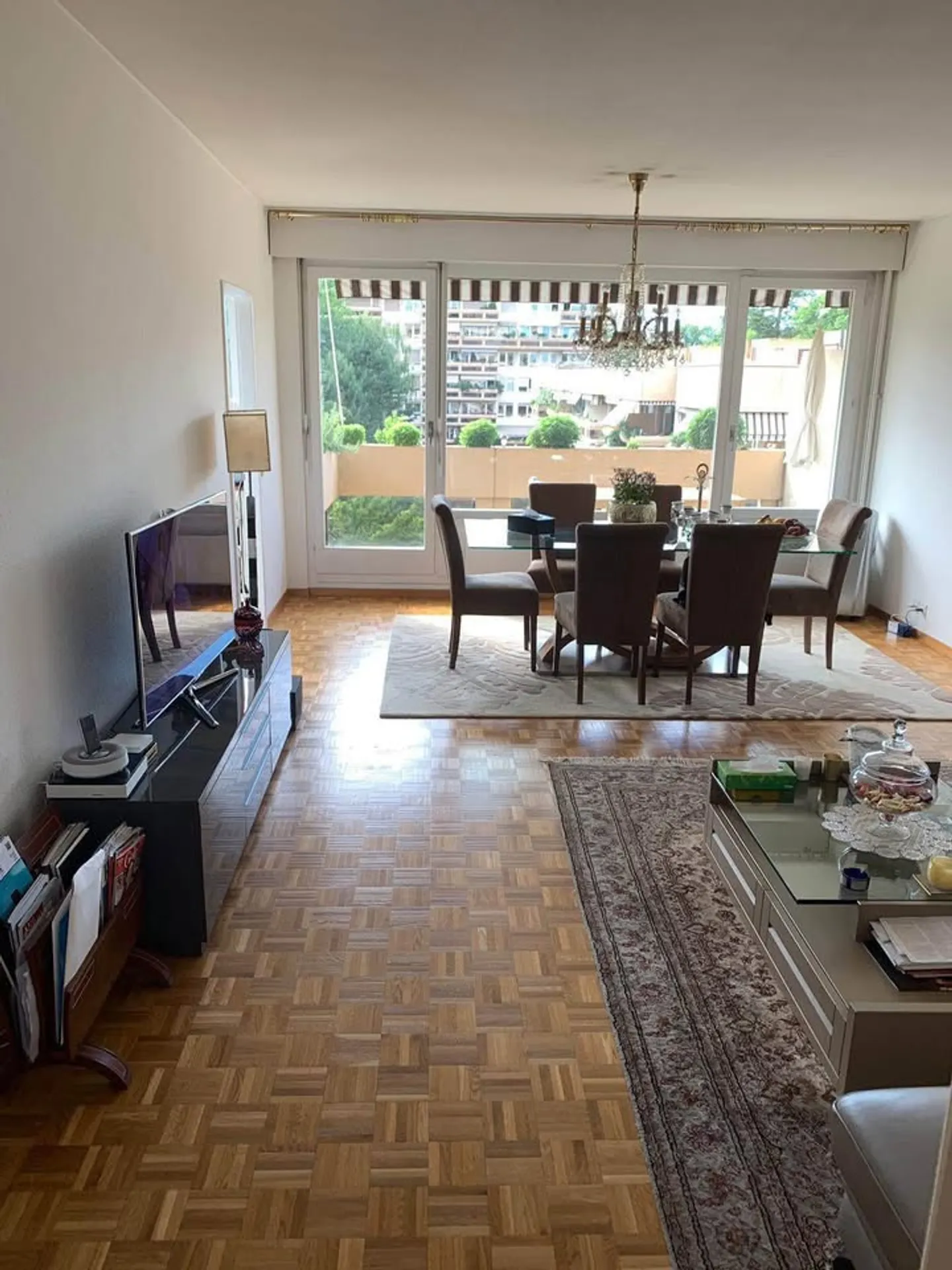 5-room apartment - Photo 1 of 9