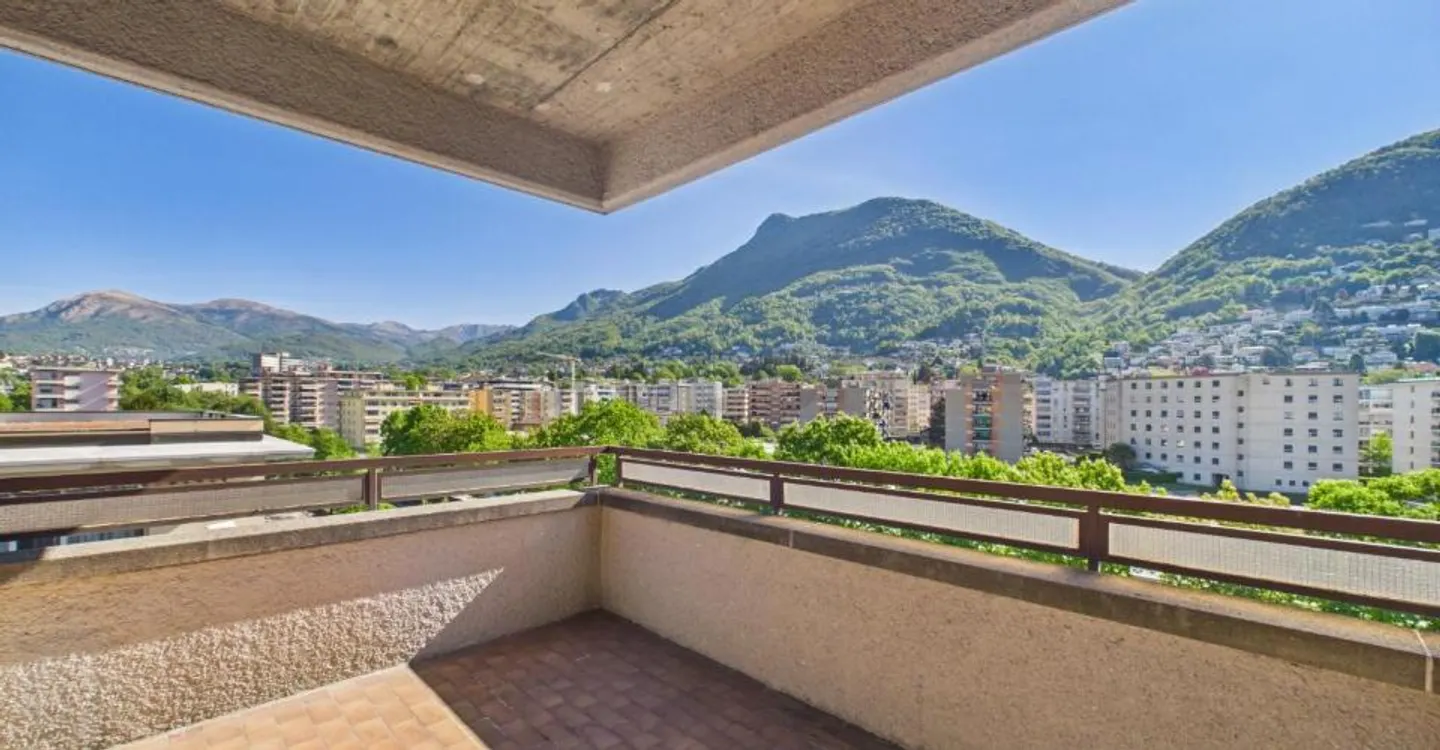 Appartamento luminoso di 5,5 locali in centro - Lugano - Foto 9 di 12
