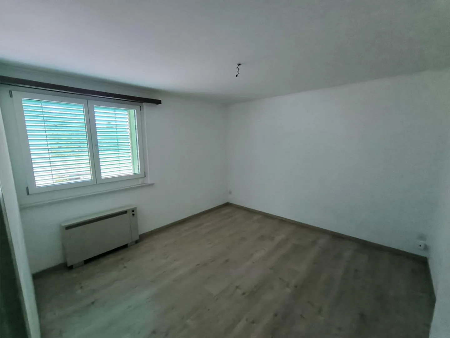 4-room apartment - Photo 1 of 6