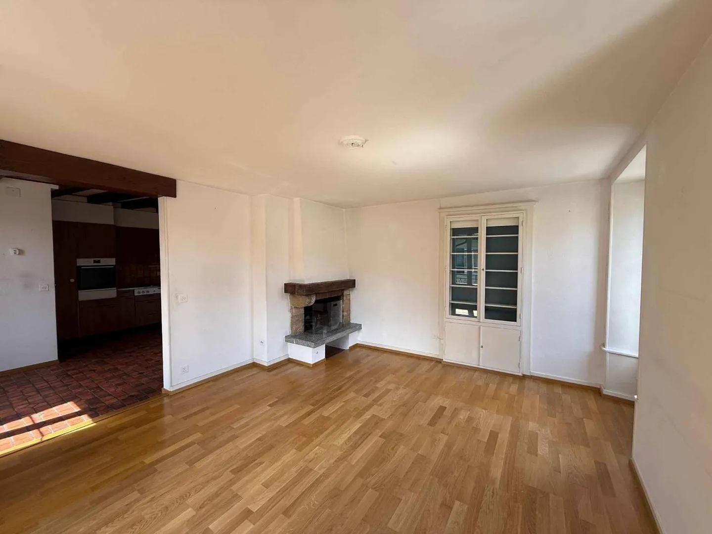 Magnifico alloggio in affitto in una posizione privilegiata a due passi dal Château d'Aub - Foto 1 di 6