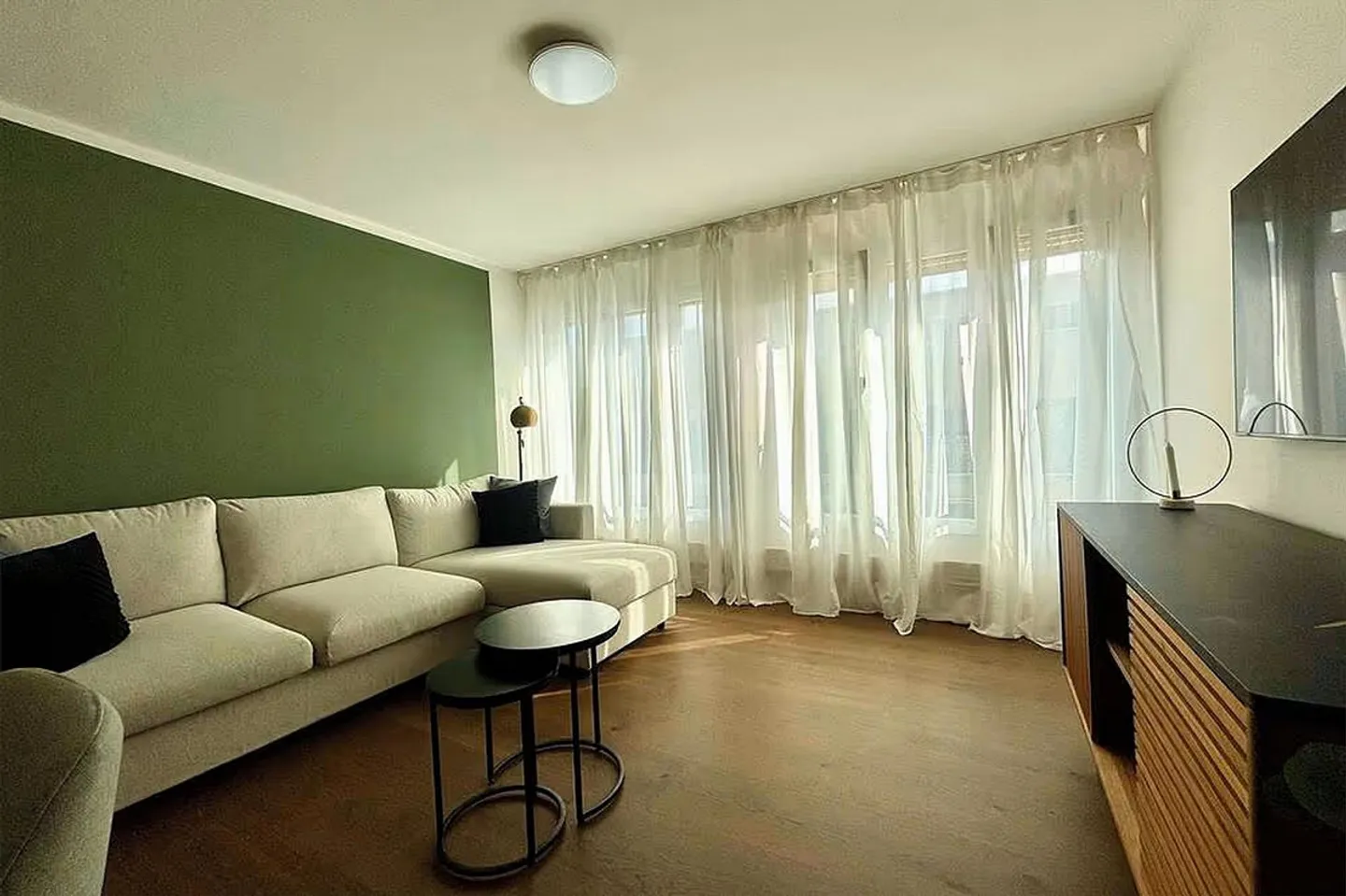 Appartamento 2 locali recentemente ristrutturato a Riehen - Foto 1 di 14
