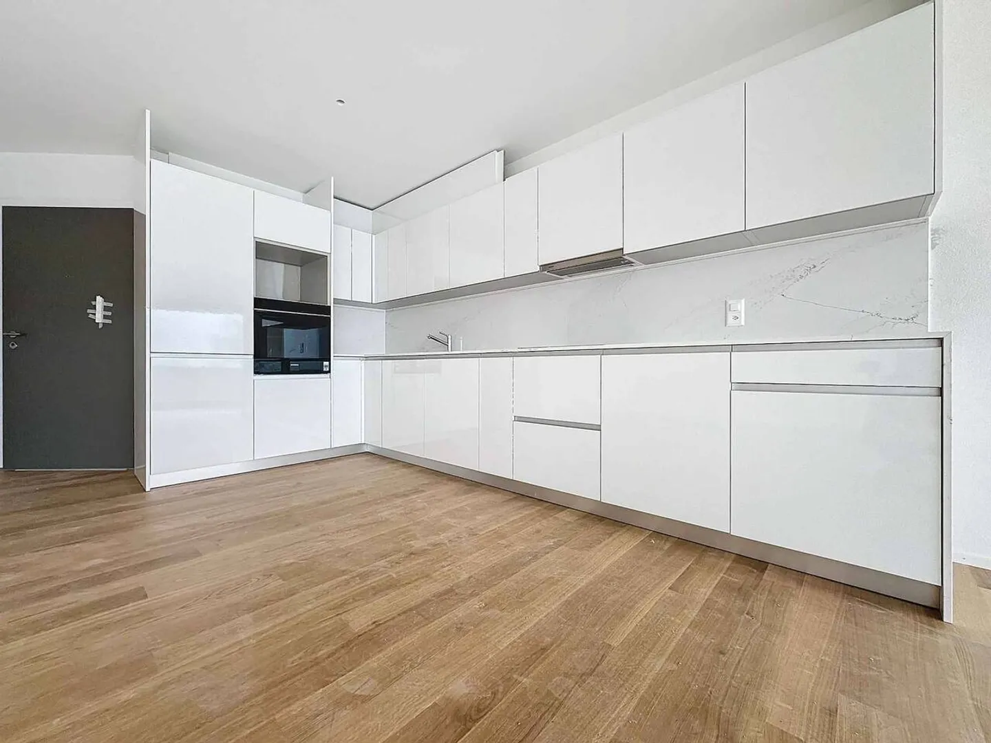 Neue Promotion: 3,5-Zimmer-Wohnung mit überdachten Balkonen - Foto 3 von 13