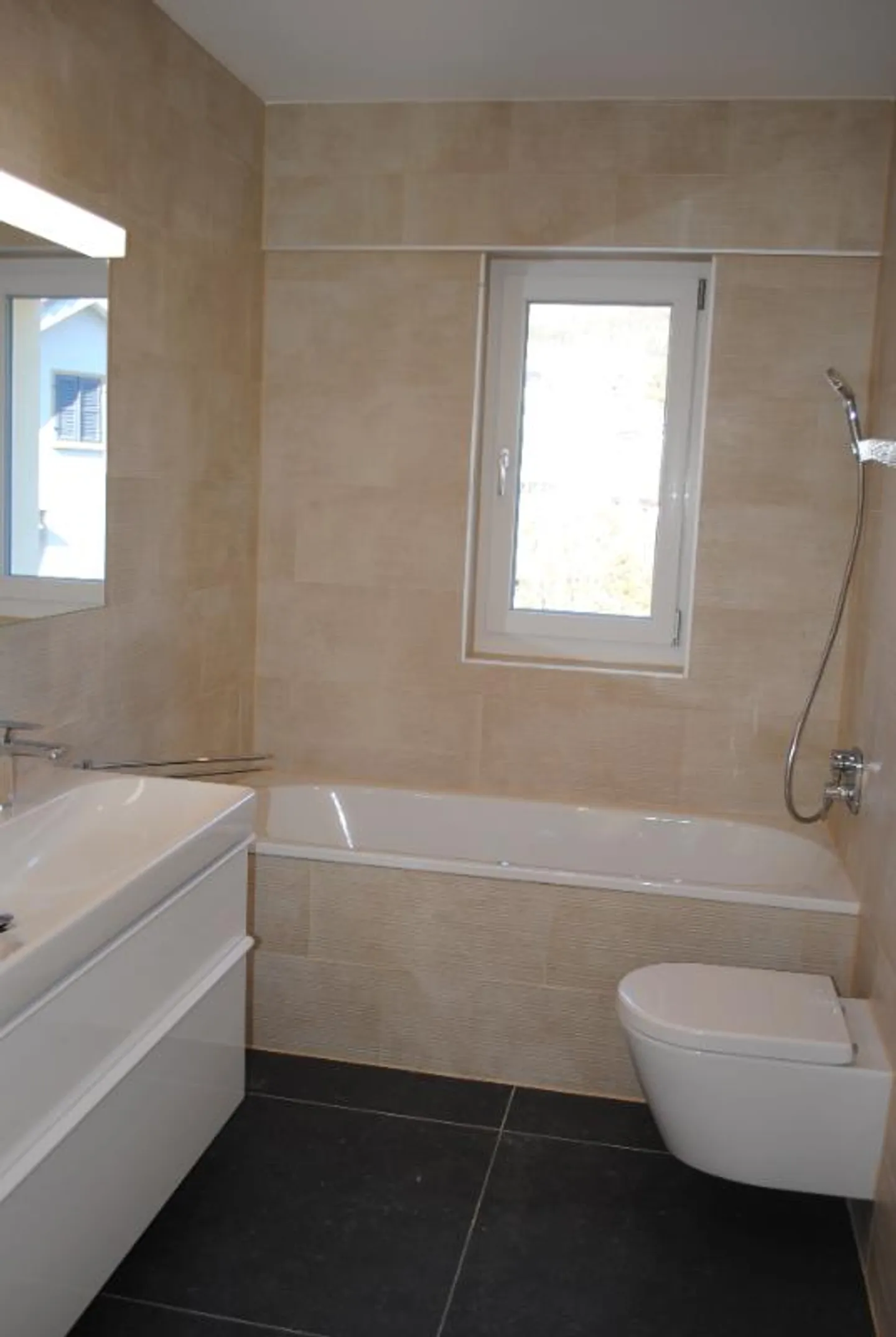 Nuovo edificio residenziale con 6 appartamenti - Foto 6 di 10