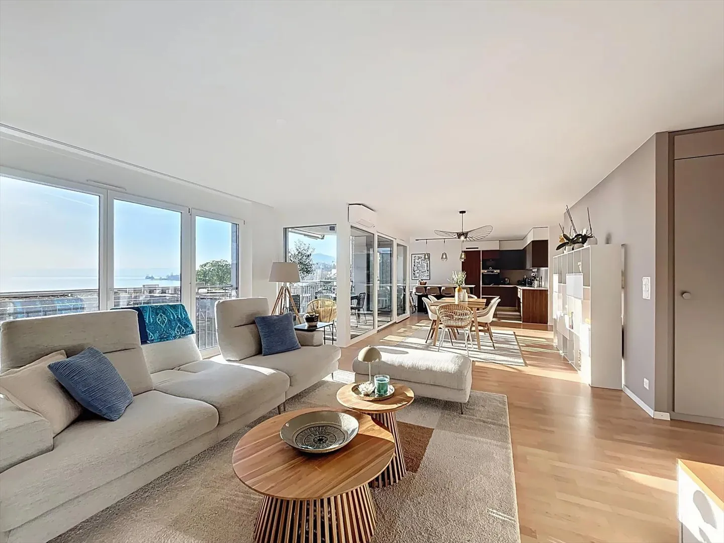 Appartamento con 4.5 stanze nel centro di Montreux - Foto 1 di 12